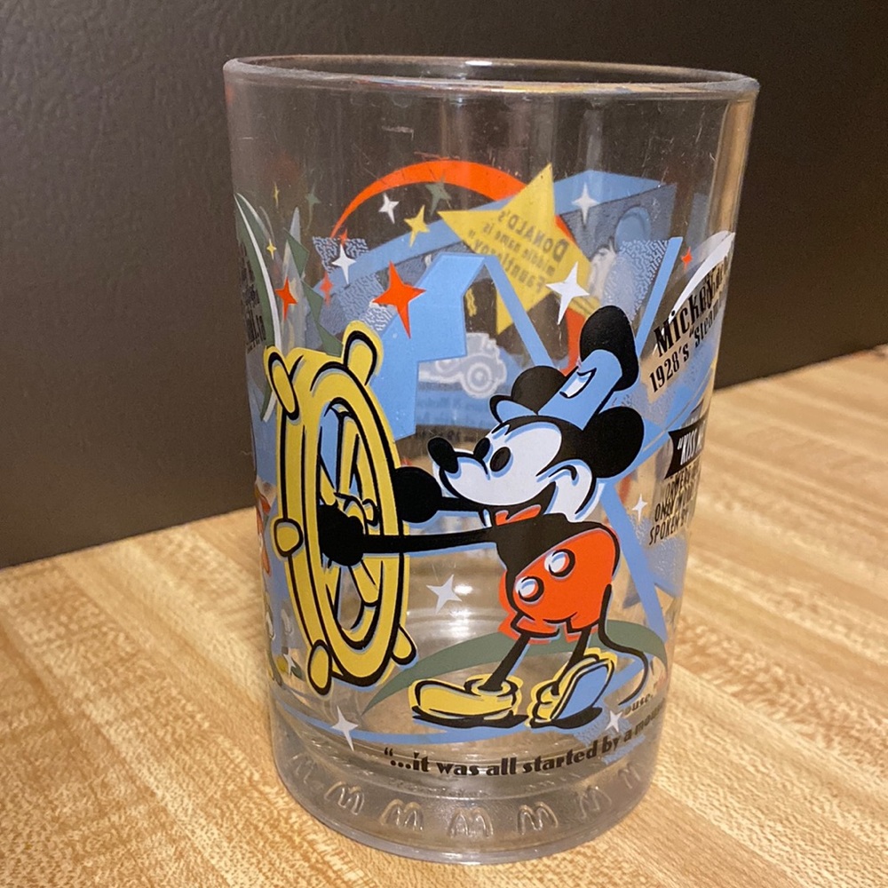 McDonalds Disney World 100 Years of Magic Mickey Glass 2001